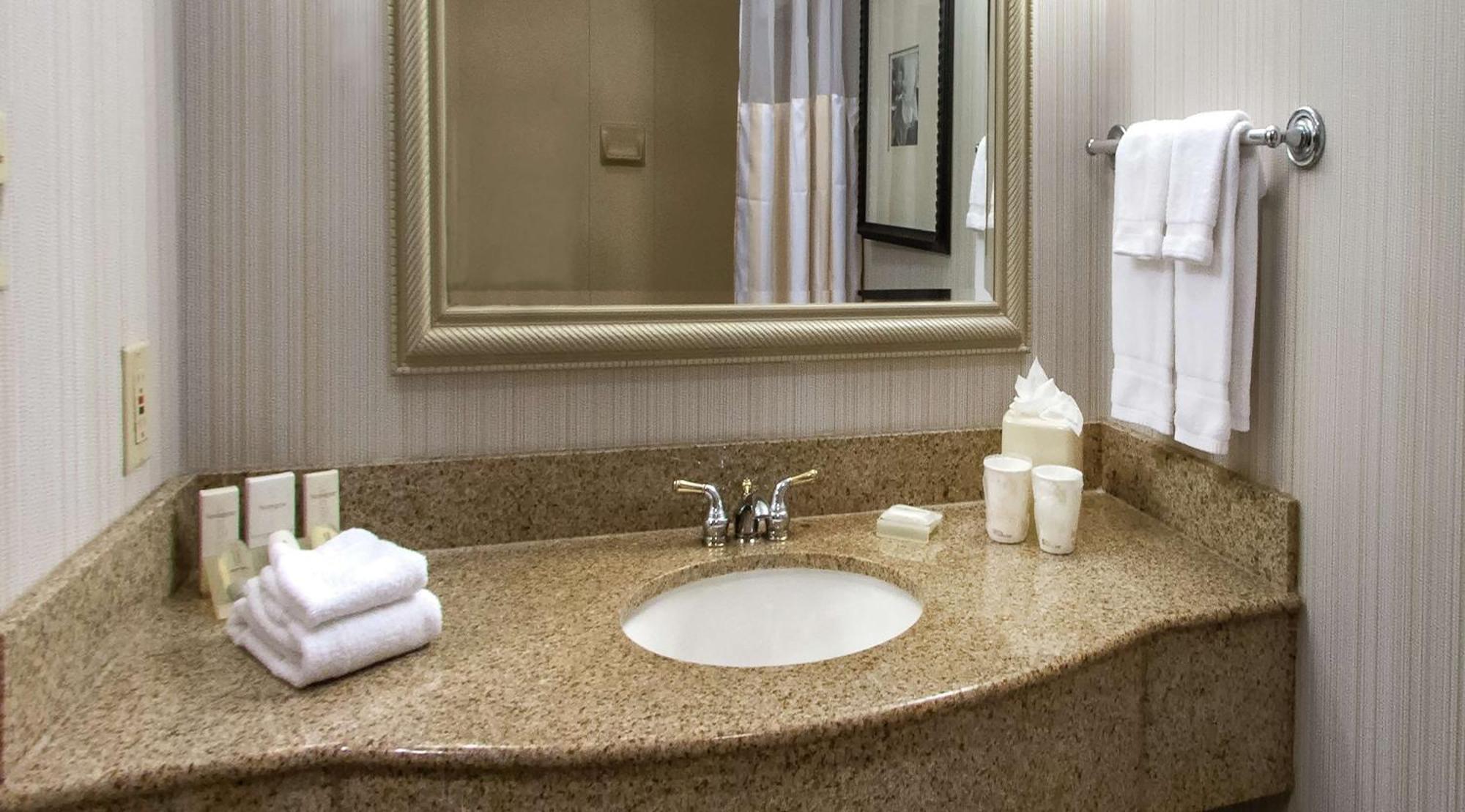 Hilton Garden Inn Huntsville/Space Center Ngoại thất bức ảnh